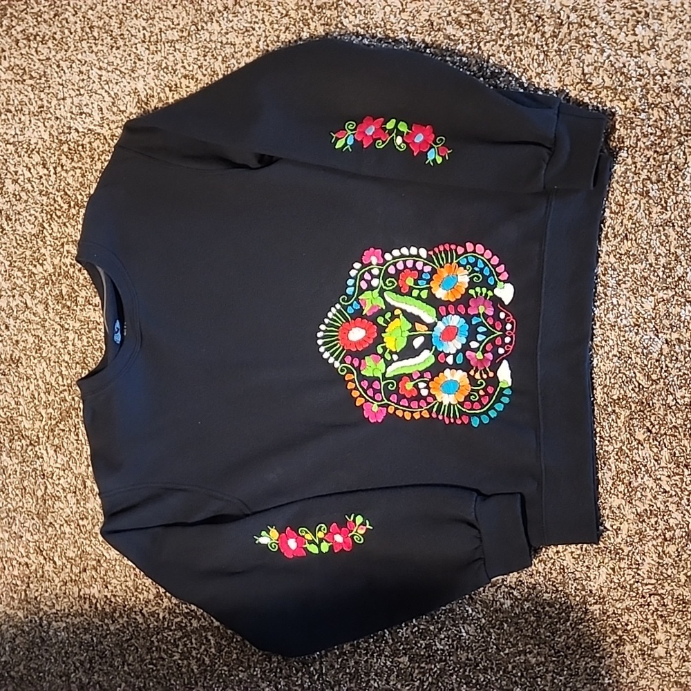 Mexican embroidery sweater